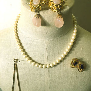 Pearl like necklace set